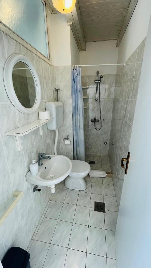 Apartments Danijela Lumbarda Ngoại thất bức ảnh